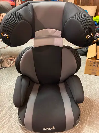 Safety 1st toddler car seat , fully adjustable in great condition. No stain's odours, smoke free, pe...