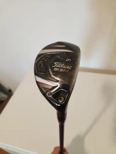 Titleist 913 hybrid golf club 21*, View more