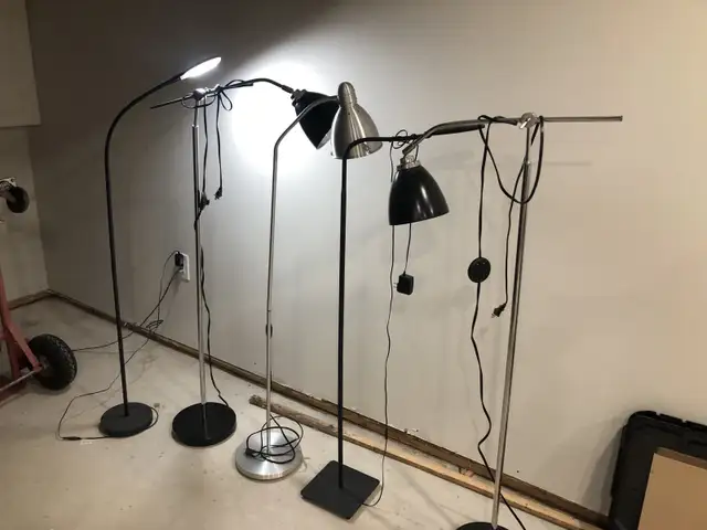 collection of floor lamps in Indoor Lighting & Fans in Mississauga / Peel Region - Image 2