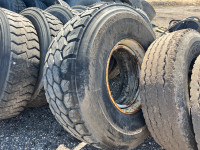 425 and 445 wide base floatation steer tires
