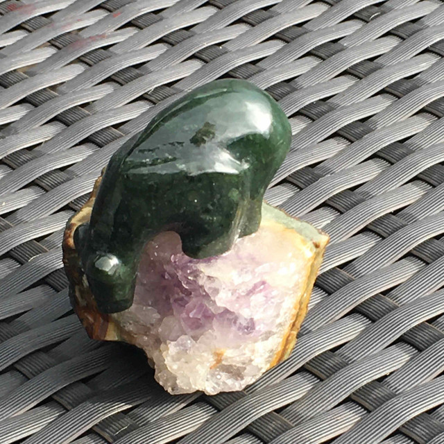 Jade Carved Bear on Amethyst Rock in Arts & Collectibles in Delta/Surrey/Langley - Image 3