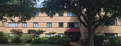 Beautiful, bright west facing bachelor suite on second floor Hardwood floors, coved ceilings and lot...