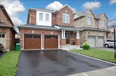 Well-maintained and spacious detached home located in a highly desirable family-friendly neighborhoo...