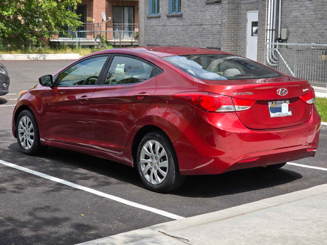 Hyundai Elantra GLS 2012 automatique dans Autos et camions  à Ville de Montréal - Image 3