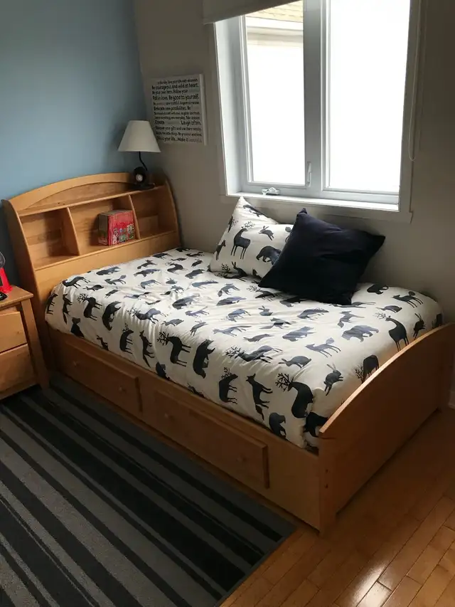 Ensemble de chambre d'enfant in Beds & Mattresses in Longueuil / South Shore - Image 2