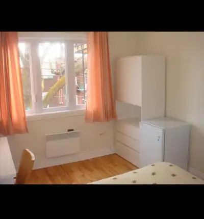 Room for rent