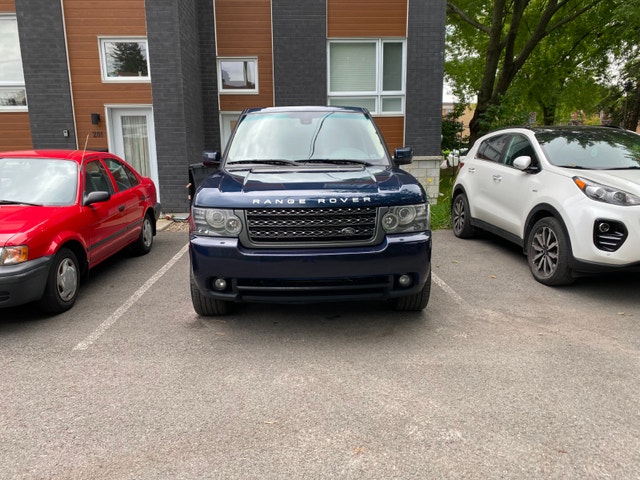 2011 Land Rover Range Rover HSE Lux — photo 2