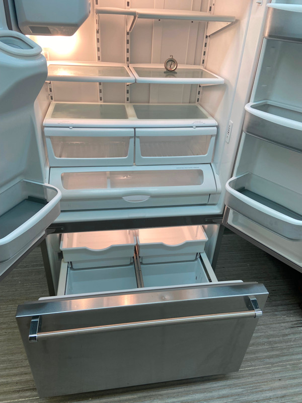 Viking Counter Depth Ice & Water Fridge Refrigerators North Bay