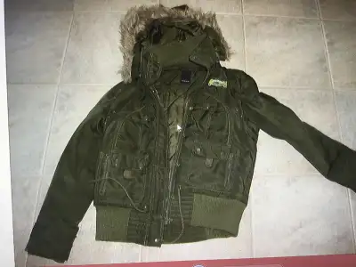 QUALITY GIRLS WINTER JACKET, View more