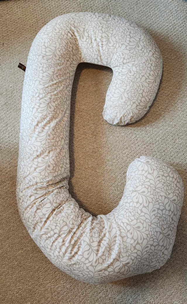 Pregnancy Pillows in Other in Kingston