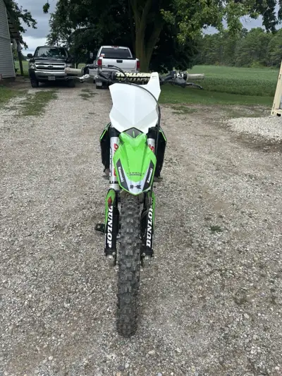 Works mint, new clutch plates, steering stem bearings, break away levers, was rebuilt by previous ow...