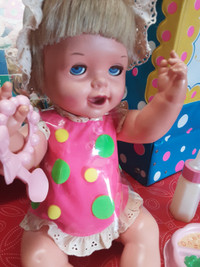VINTAGE BABY'S HUNGRY DOLL 1966 MATTEL HTF/WITH BOX!