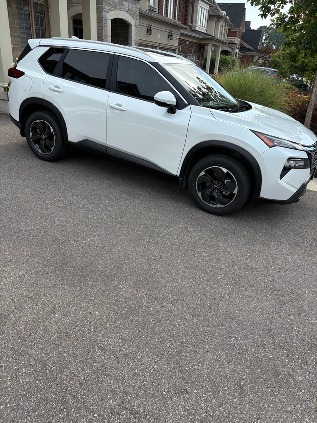 Free Lease transfer 2025 Nissan Rogue S AWD Only $495 in Cars & Trucks in Oakville / Halton Region - Image 2