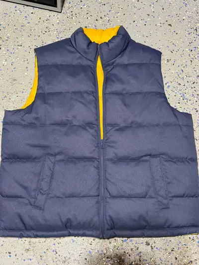 Reversible Men’s XL Vest, View more