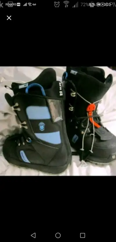 WOMENS SIZE 5 BURTON SNOWBOARD BOOTS, View more