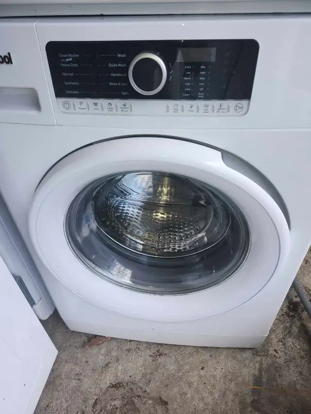 Whirlpool 24"Condo Size Compact Washer Ventless Dryer  in Washers & Dryers in City of Toronto - Image 5