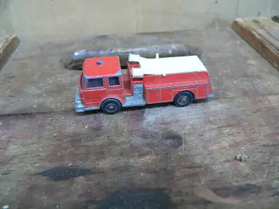 plusieurs auto vintage lesney, matchbox, hot wheel photo 1 fire pumper truck # 5702.1 circa 1966 les...