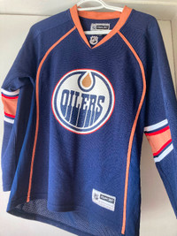 Excellent condition Oilers Jerseys/tops