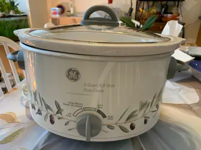 GE Oval Slow Cooker,  4.8L (5 qt), View more