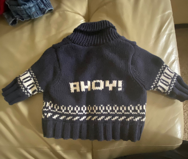 Boys Baby Gap Zip Up Sweater - Size 0-3 monthd in Clothing - 0-3 Months in Kitchener / Waterloo - Image 2