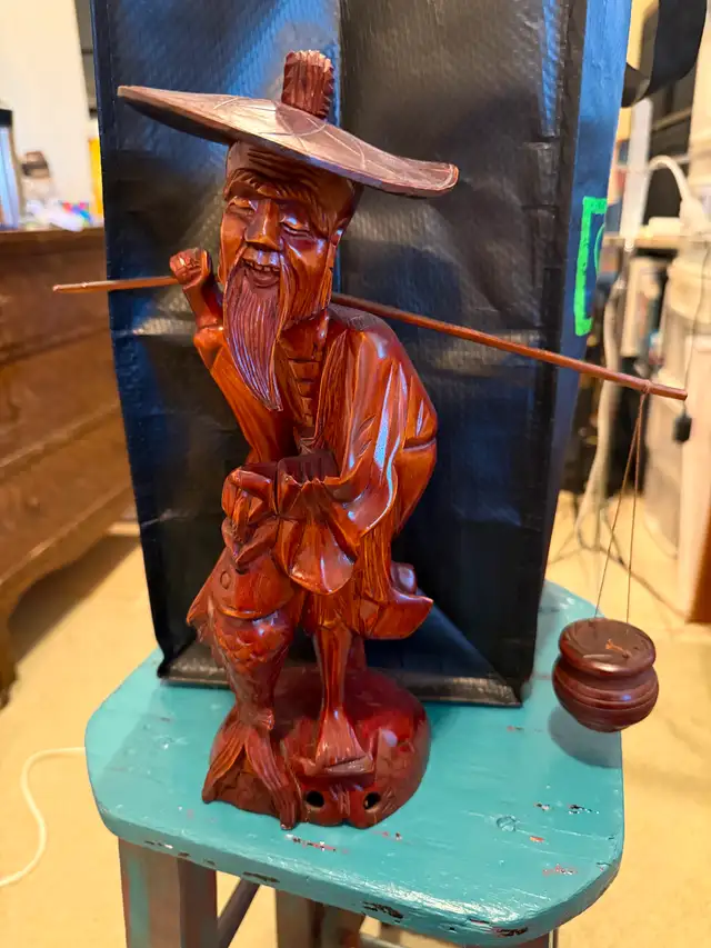Traditional Japanese wooden carving in Arts & Collectibles in Calgary - Image 2