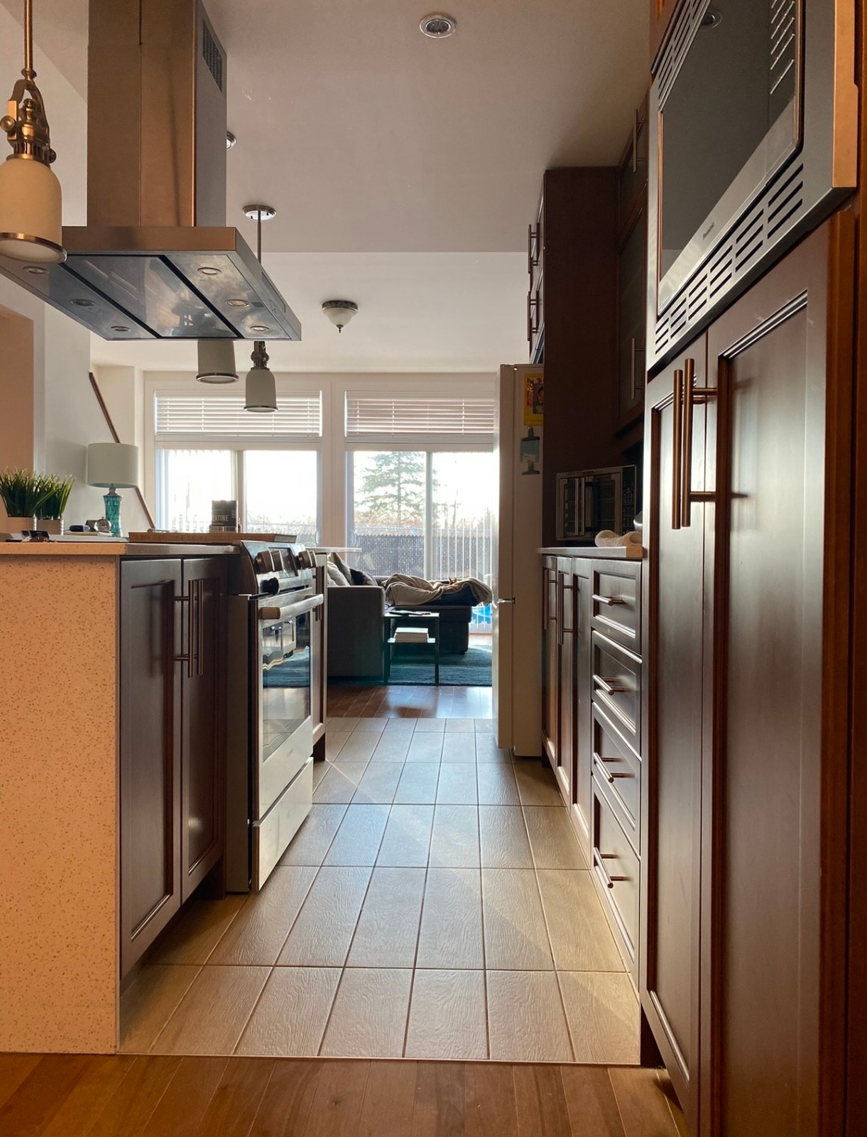 Room for rent / Shared accommodations in a house / West Island — photo 3