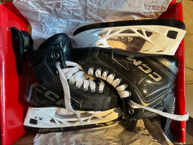 Kids Hockey Skates CCM XF Pro in Hockey in City of Toronto - Image 11