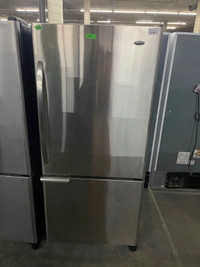 Magnifique réfrigérateur remis à neuf, Très propre
