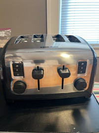 Black and Decker toaster 