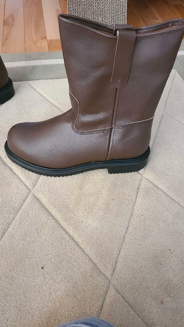 Redwing boots size 11 Brand new CSA  in Men's Shoes in Oakville / Halton Region