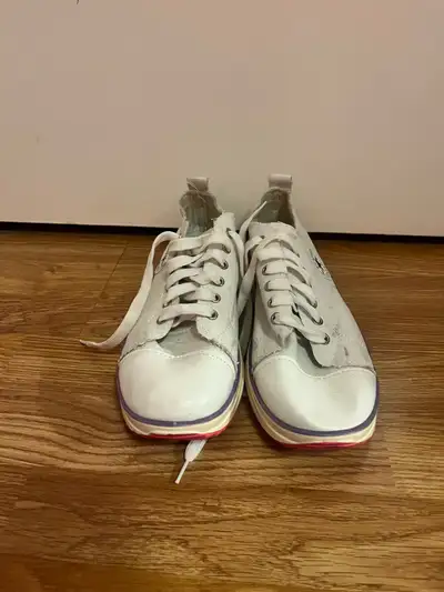 sneakers size 8.5 women’s, View more