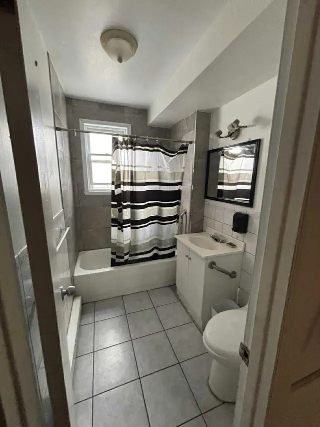 Chambre à louer in Room Rentals & Roommates in Québec City - Image 5