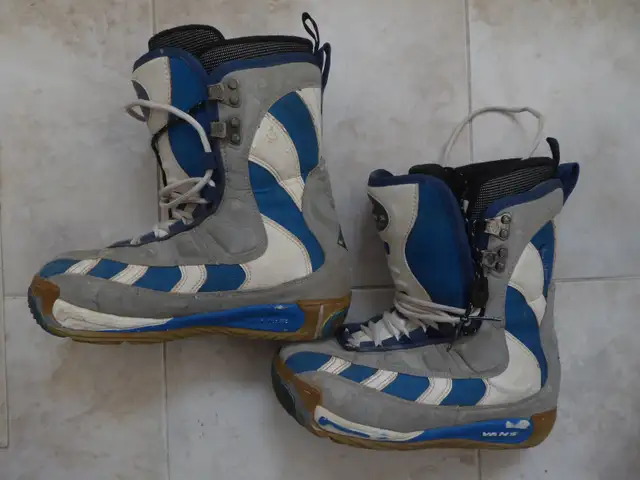 Snowboard Boots in Snowboard in Calgary - Image 3