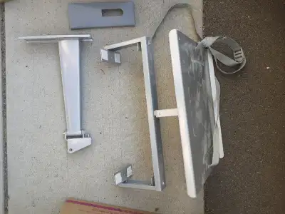 Ikea Observator TV and player wall mount with player bracket below. Max load 25kg. for small CRT TV...