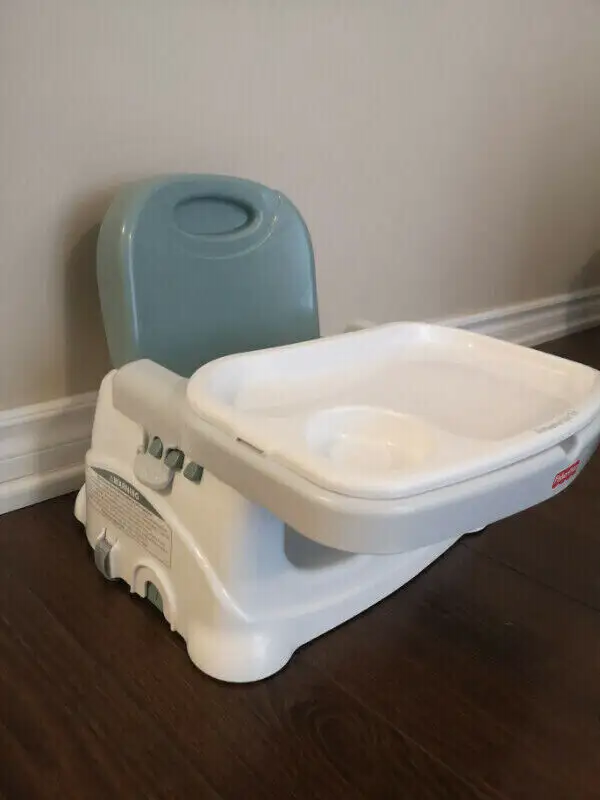 Fisher-Price Healthy Care Deluxe Booster Seat in Feeding & High Chairs in Mississauga / Peel Region - Image 4
