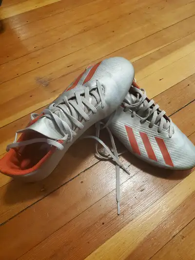 Adidas soccer shoes size 7.5, View more