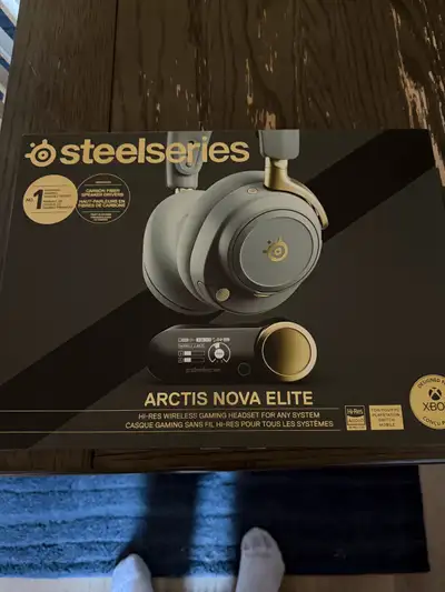 SteelSeries Arctis Nova Elite Sage & Gold, View more