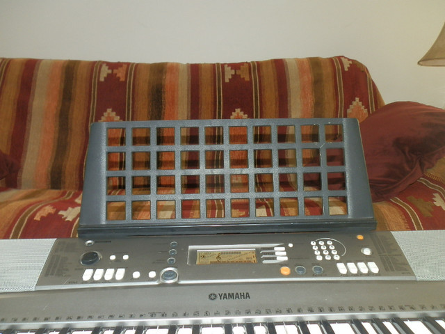 Yamaha YPT-310 61 Full Size Touch Sensitive Keys with 500 Tones in Other in Dartmouth - Image 2