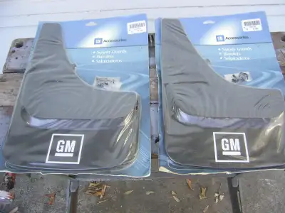 Read Entire Ad ... Fully and Completely Before Contacting NOS Winter Shield Grill insert Part number...