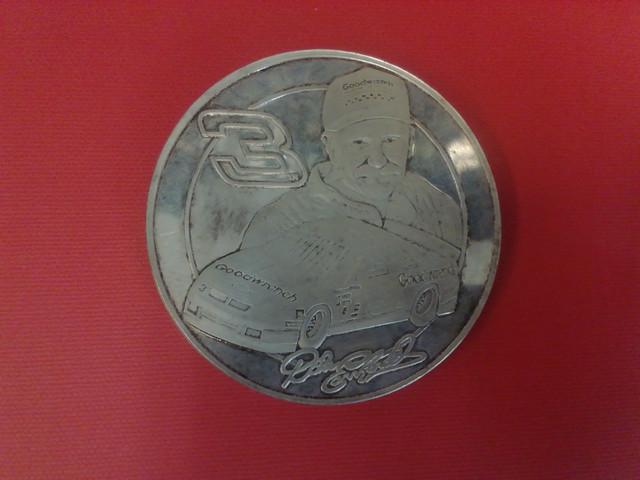Dale Earnhardt one pound proof copper medallion in Arts & Collectibles in Mississauga / Peel Region - Image 2