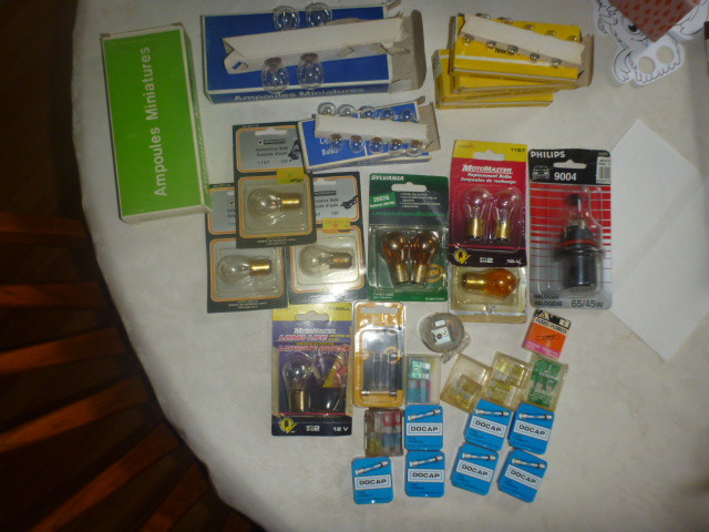 Assorted Vehicle Bulbs and Fuses in Other Parts & Accessories in Cole Harbour
