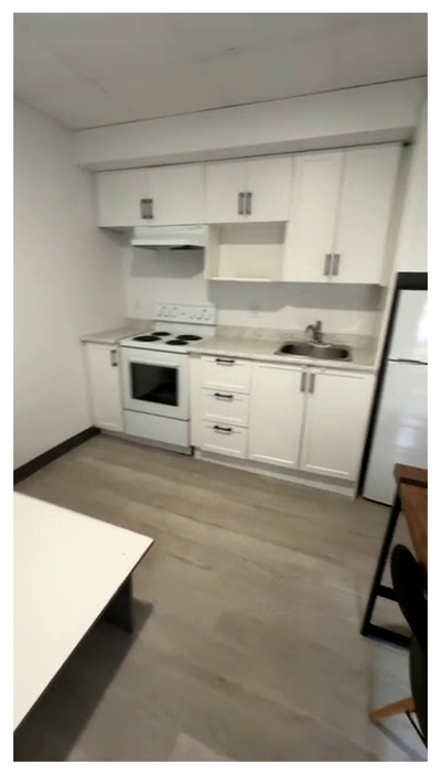 Studio disponible janvier Bonjour, j'ai un studio disponible en janvier 2026 pour une cession de bai...