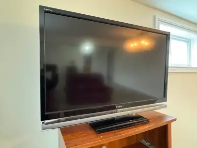 Sony KDL-46XBR6, View more