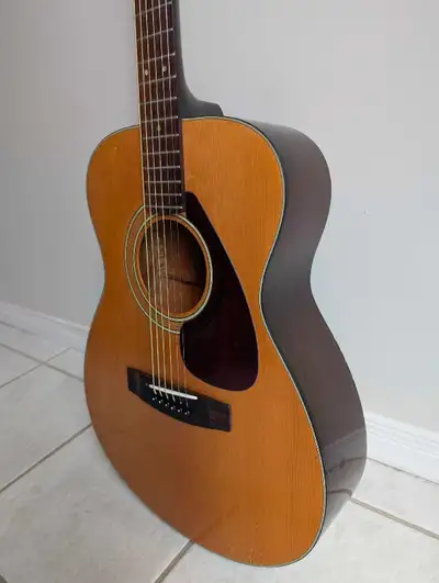 Vintage Yamaha FG110 folk guitar, View more