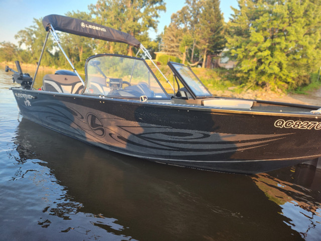 Legend F17 115hp pro XS dans Vedettes et bateaux à moteur  à Laval/Rive Nord - Image 4