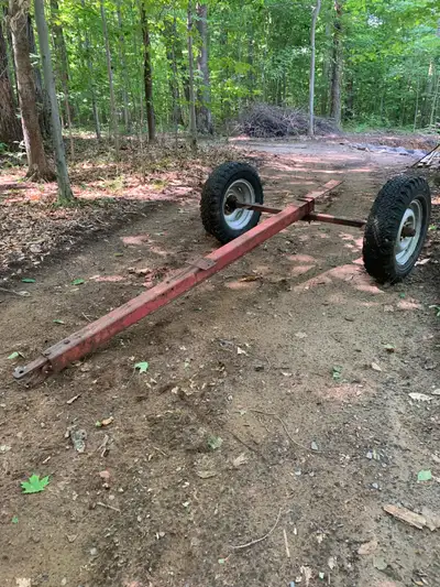 Essieux pour trailer utilitaires Dimension: 49 1/2" entre les pneus Pôle 110" ( tongue de presse à f...
