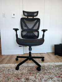 Chaise de bureau ajustable, dossier et siège en filet