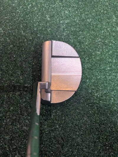 Yes Penny Putter RH 34" New Tour Sensor Grip $60, View more