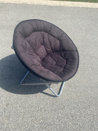 Padded Folding  Chair Moon Saucer