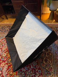 Westcott Medium Apollo Speedlite Softbox (28" x 28")